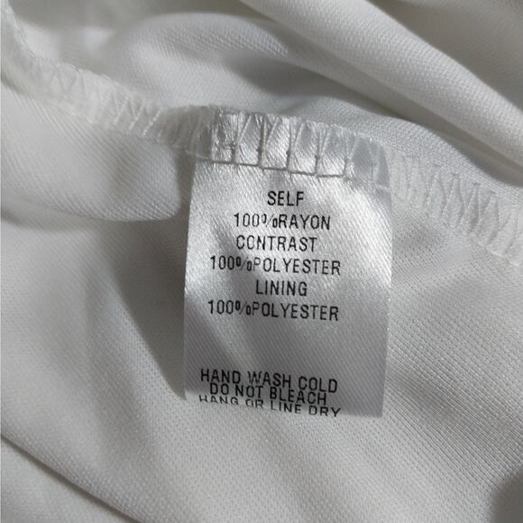 NWOT! EASEL! PUREST WHITE PRINCESS CUT, BELL SLEEVE, LACE BODICE DRESS! SZ L - Picture 11 of 12